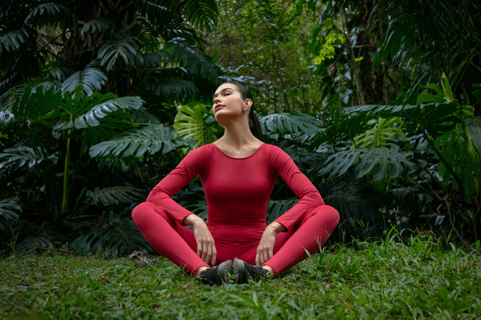 Proteção Solar UV 50+: A Tecnologia por Trás das Roupas Fitness SÍMÌS