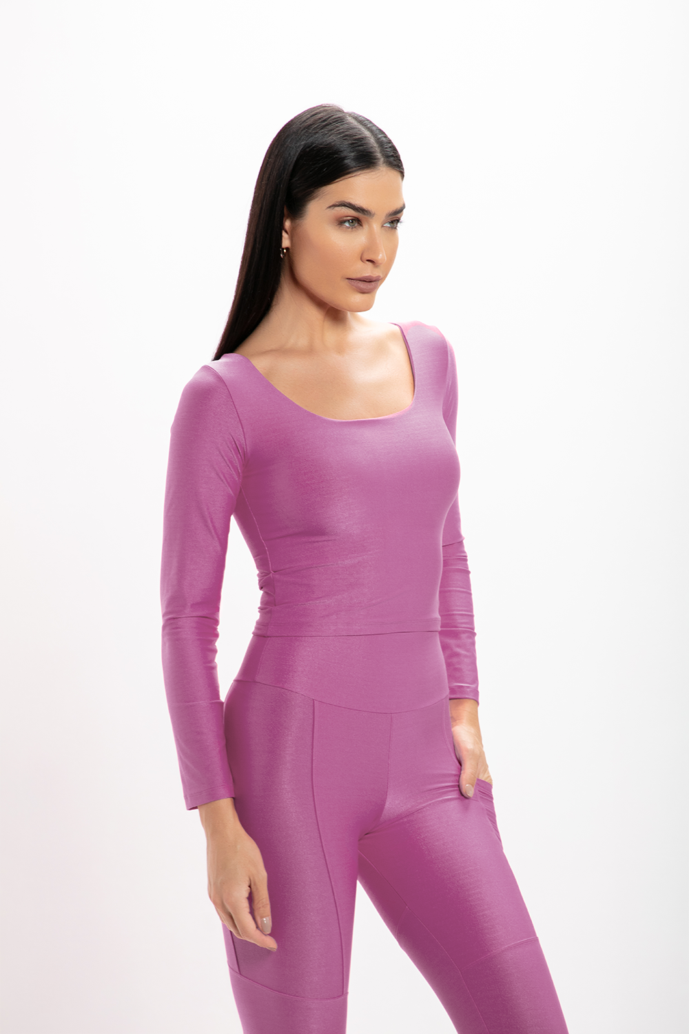 Cropped Rosa Perséfone Glossy Manga Longa