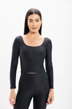 Cropped Black Glossy Manga Longa