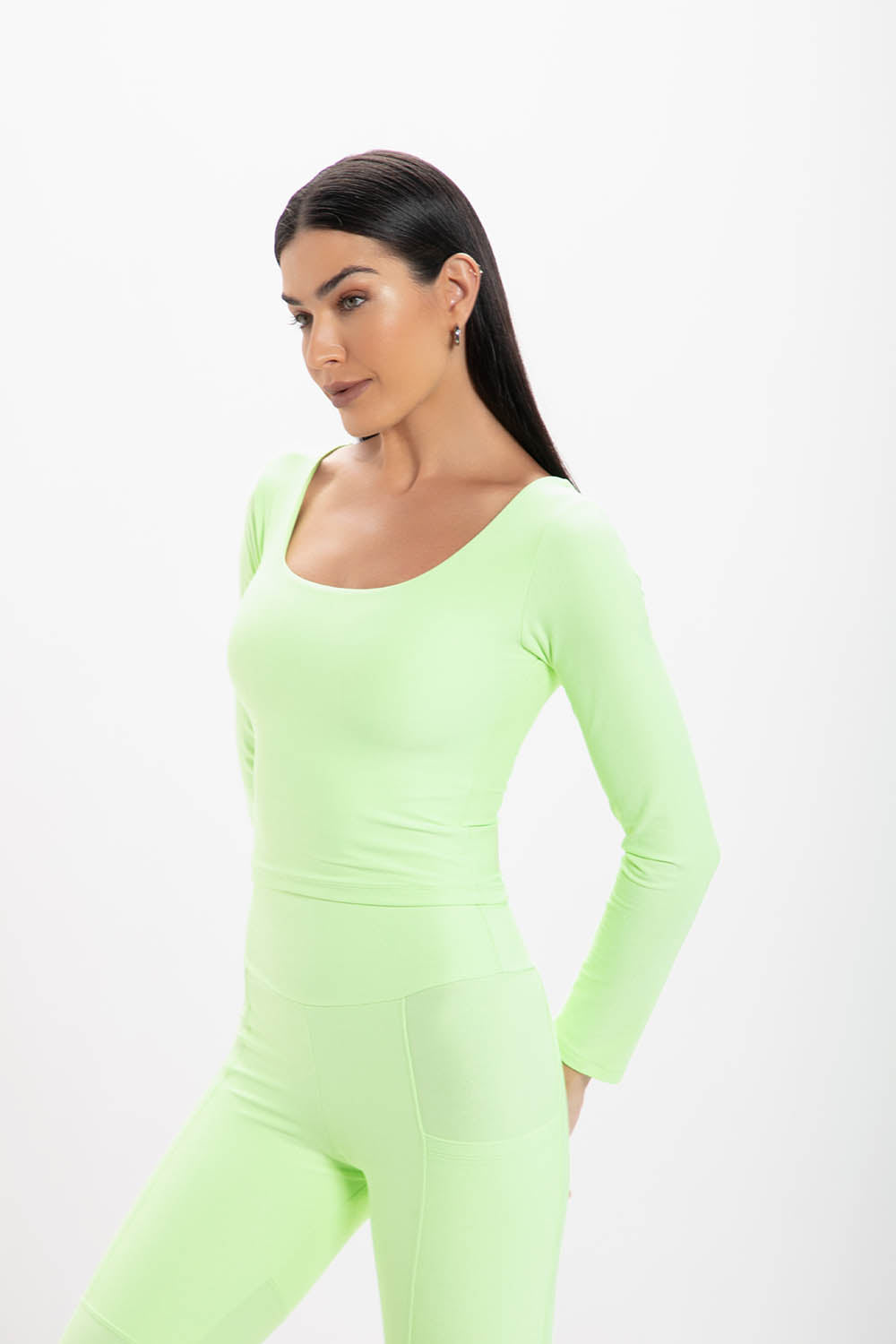 Cropped Lime Glossy Manga Longa