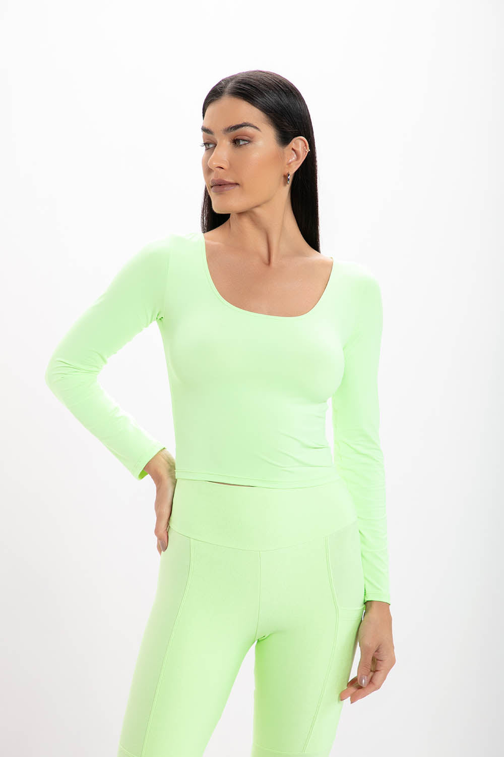 Cropped Lime Basic Manga Longa