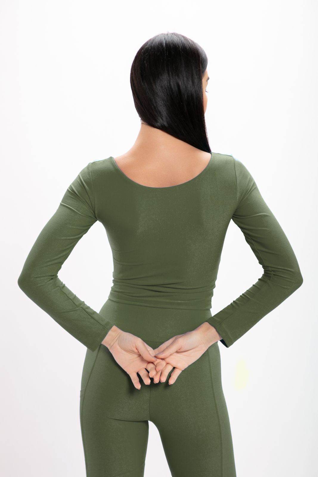 Cropped Verde Hera Glossy Manga Longa