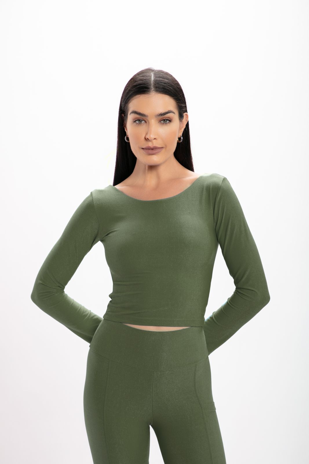Cropped Verde Hera Glossy Manga Longa
